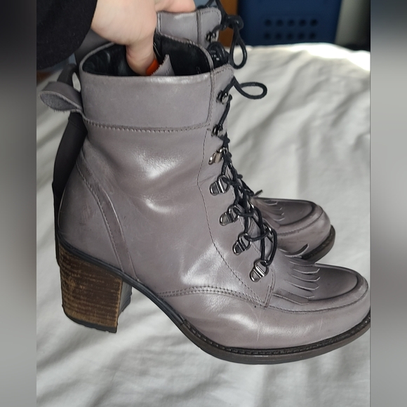 Eric Michael Leather Ankle Boots Grey with Heel Sz 37 Sz 6.5/7 - Picture 8 of 12